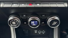 Renault Captur 1.3 Mild hybrid 140 R.S. Line 5dr Petrol Hatchback